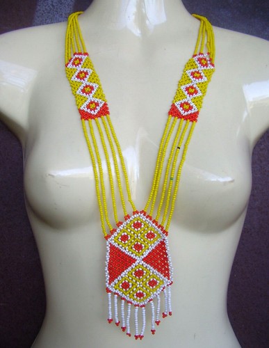2601 collier sautoir - /,