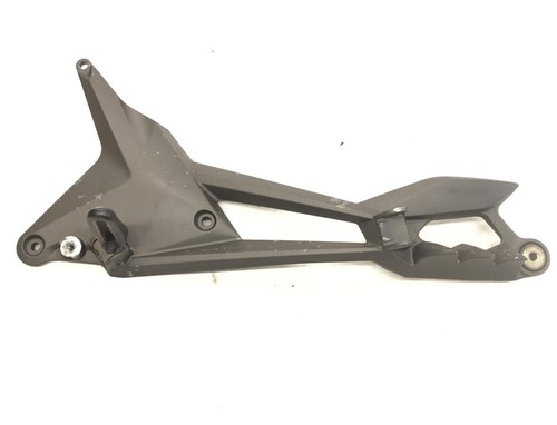 Platine avant gauche cagiva - platine,