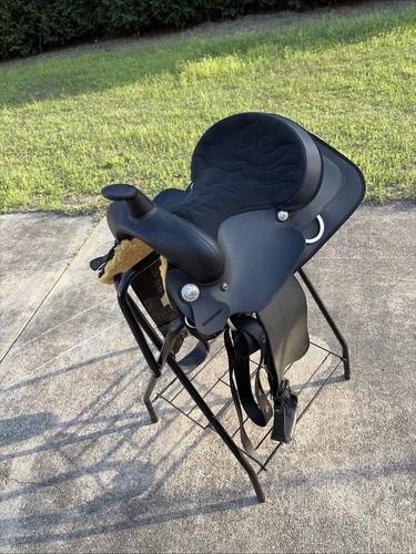 Wintec saddle black seat - wintec,