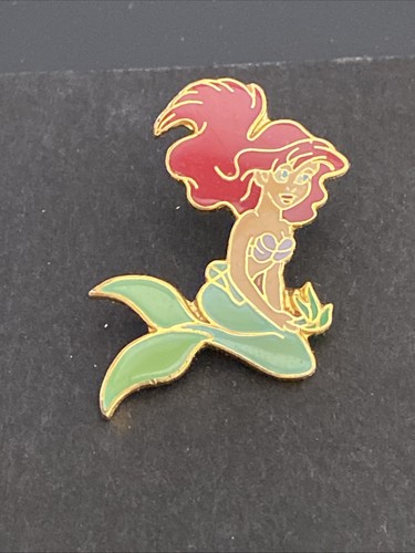 Pin disney petite - pin’s,