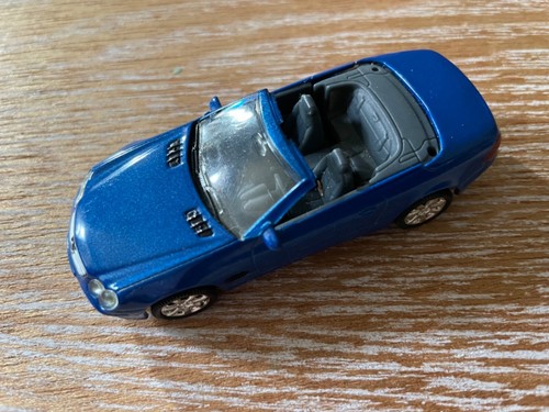 Ancienne voiture miniature - voiture,