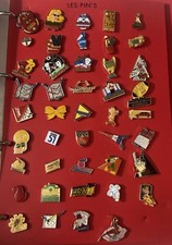 Pin's Lot Divers + Classeur