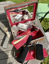 Ancienne valisette de voyage