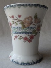 BEAUTIFUL VINTAGE COALPORT /