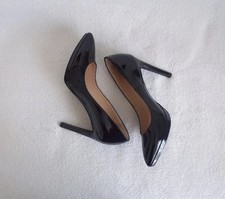 Escarpins en cuir verni noir COLISÉE neuves T.37