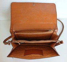 Sac à mains vintage cuir imitation croco de la marque EMY