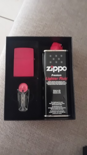 Coffret zippo rouge comme neuf - coffret,