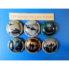 la série de 6 capsules de  champagne génériques la guerre (1945/2025)février