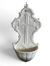 Objet religieux, bénitier en