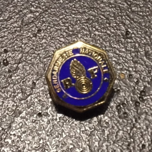 Pin militaire gendarmerie - militaire,