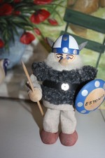 Personnage VIKING DRAKKAR ESTONIA Bois et Tissus