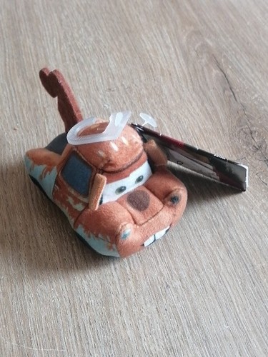 Peluche voiture cars 3 - voiture,
