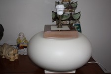 Très grande lampe de table en