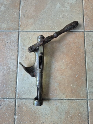 Rare tire bouchon ouvre - bouchon,