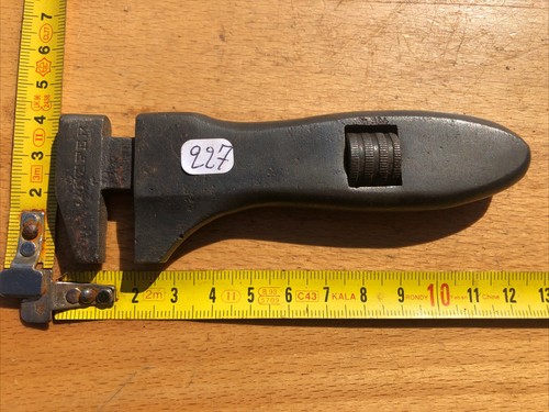 127 old tool outil ancien - (n°127,