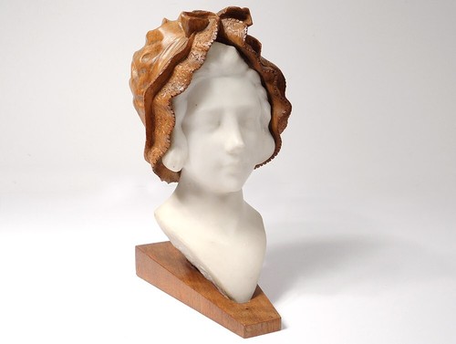 Sculpture tête jeune - , femme