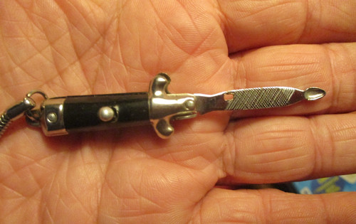 Ancien porte clé genre - porte,