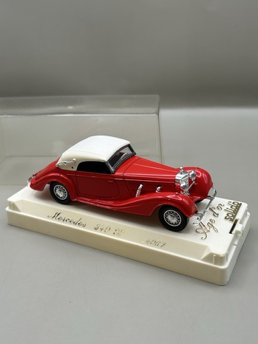 R1671 voiture miniature - miniature,