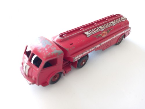 Dinky toys tracteur panhard - toys,