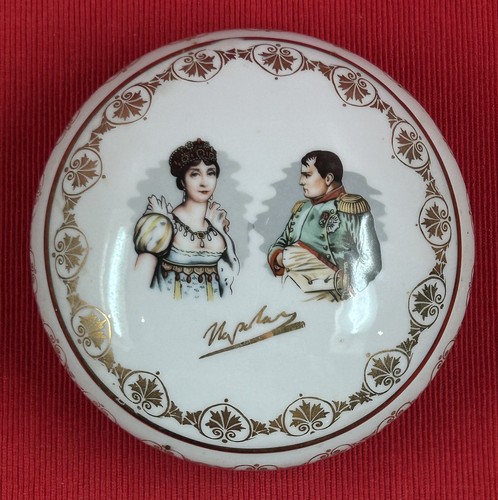 Tres belle bonbonniere - belle,