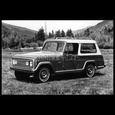 Photo A.031916 JEEP COMMANDO