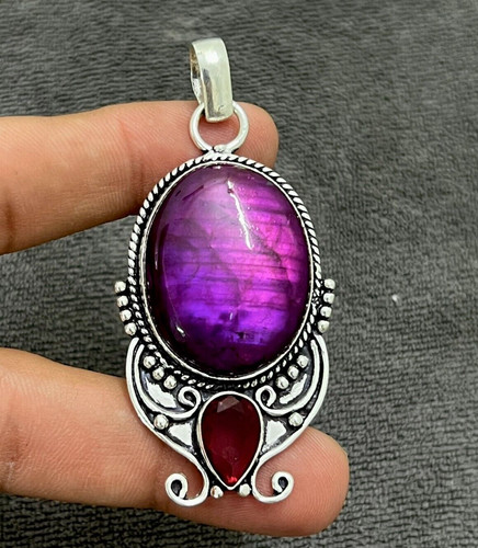 Pendentif bijou fait main - , en
