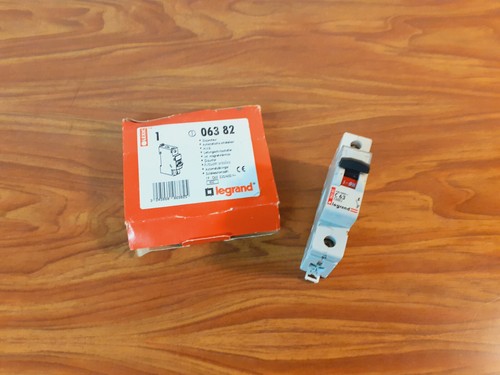 Disjoncteur unipolaire legrand - disjoncteur,