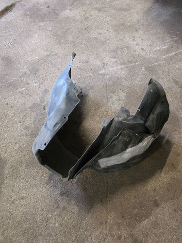 Audi 2002 pare boue - a2,