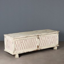 Coffre Ancien Noyer Laqué Fer