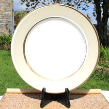 Plat rond en porcelaine Guy Degrenne modèle Circa Or ø 32 cm