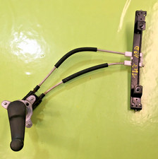 Leve vitre Arriere Droit Manuel / ALFA ROMEO 147