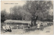 FR02 MAREUIL EN DOLE Gué berceau poussette brouette animée 