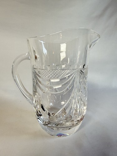 Très beau pichet cristal - très,