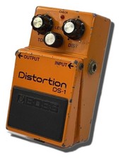 Pédale de distorsion BOSS DS-1 Made in Japan 8026 testée et fonctionnelle