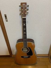 Guitare acoustique MORRIS