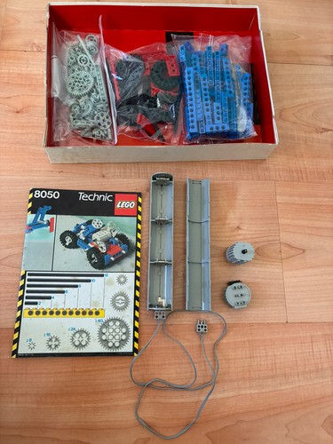 Lego vintage 8050 building set - lego,