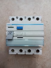 Interrupteur différentiel 4P 63A 300mA type AC  Référence CFC463F