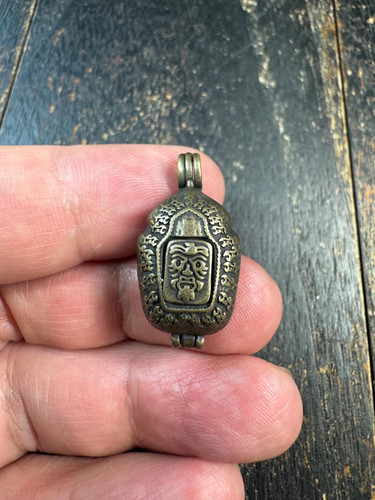 Pendentif vintage boîte - , gau