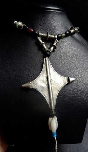 Collier egeru tadenit - collier,