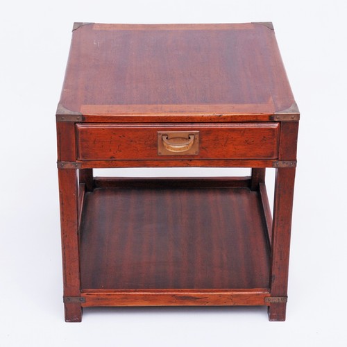 Table appoint style - table,