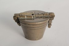 Pile de poids à godets