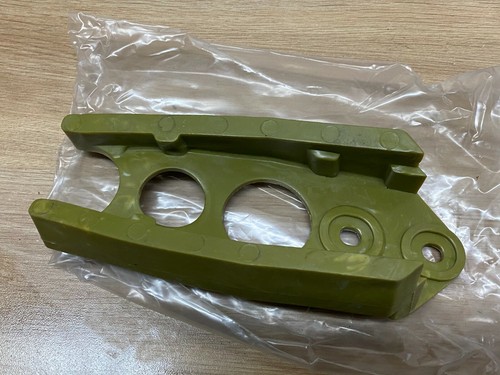 Plastique chaine neuf yamaha - neuf,