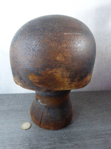 Ancienne forme chapeau en - forme, a
