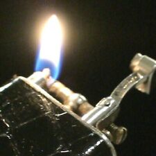 BRIQUET Ancien à Essence (