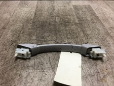 Poignee de maintien avant