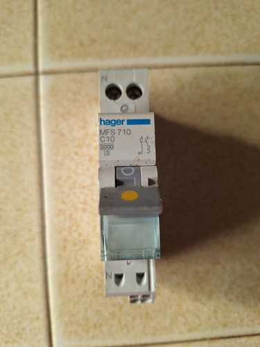 Disjoncteur amp poles - amp, 2