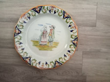 Joli Plat HB Quimper Signé -