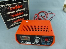 CHARGEUR ROBBE AUTOMAX 21 N° 8233 ,  avec câbles   , testé OK