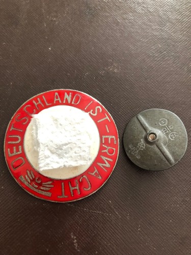 Militaria insigne émaillé