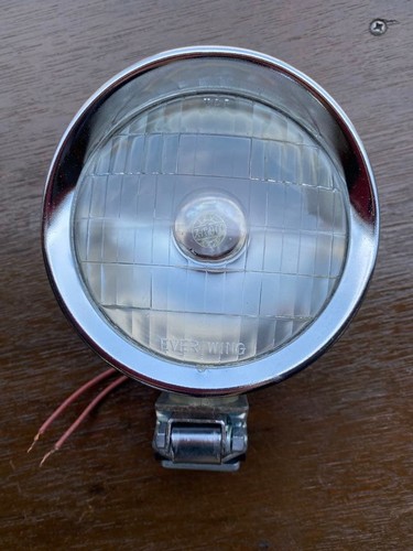 Ancien antibrouillard voiture